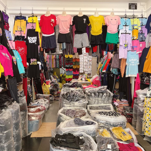 金樺服飾店